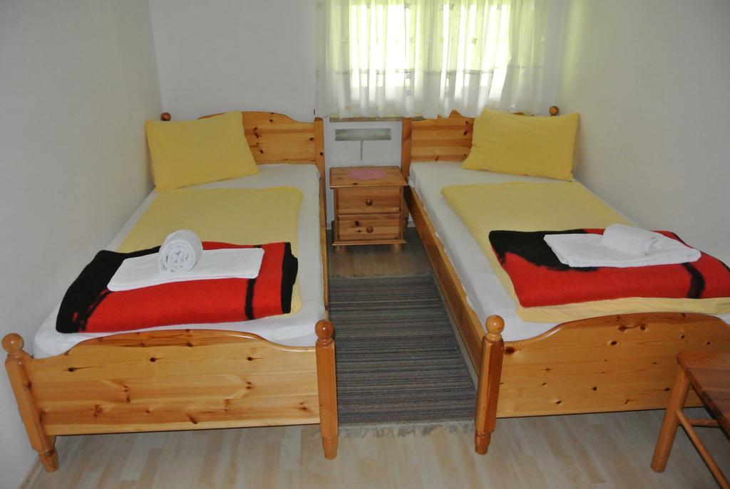Haus Pock Apartments Presseggersee Room photo